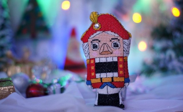 Новый год ручной работы . Вышивка