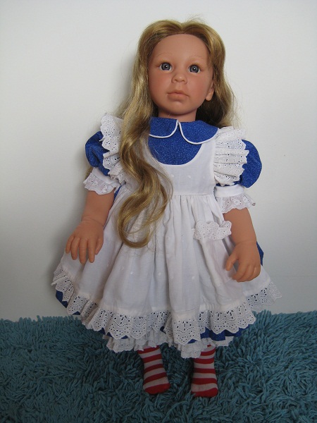 Почему грустит Алиса? Alice in Wonderland Lee Middleton, автор Eva Helland