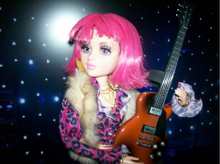 Тристен РОК ЗВЕЗДА — Куклы Bratz (Братц) и Moxie Girlz: MGA (фото 3)