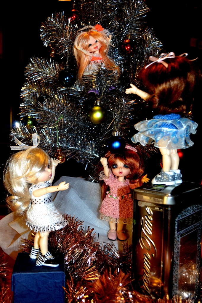 Новогодние приготовления наших красавиц BJD