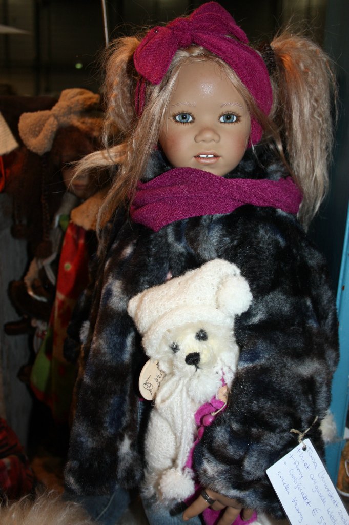 Выставка кукол, мишек тедди, кукольных домиков и миниатюры в Нидерландах. Продолжение