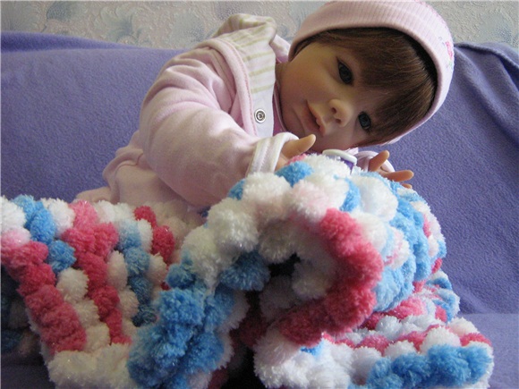 Пледик "помпончик" и куколки (фото 6)