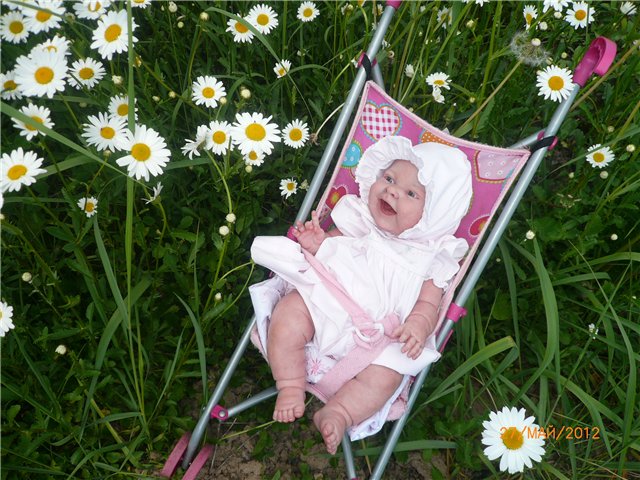 Лолочка гостит у бабушки Лены