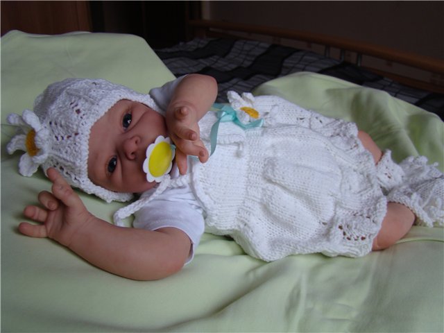 Раз ромашка,два ромашка...идея ценой в 15 рублей. Комплект для моей куклы реборн