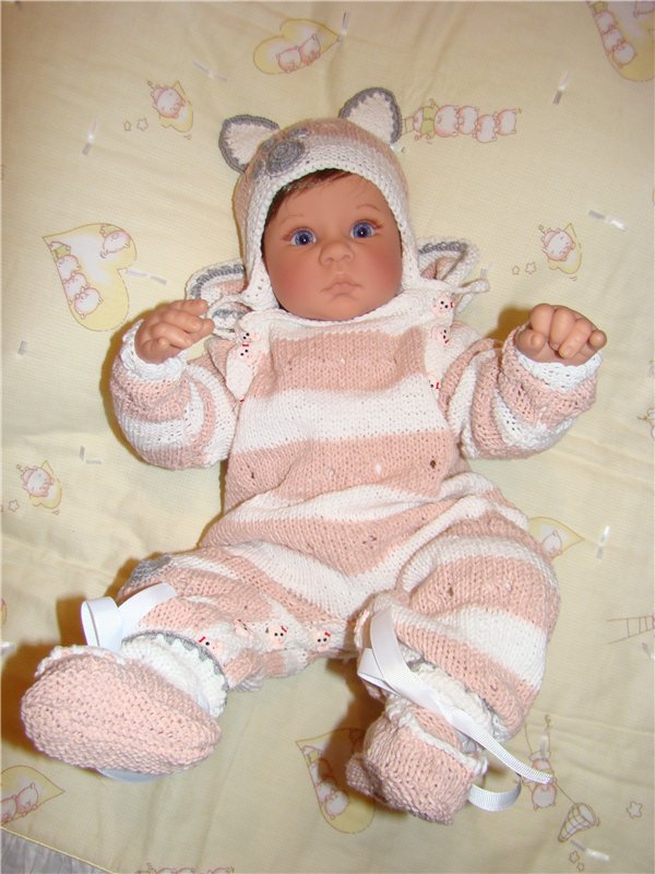 Вязалочки для Булочки. Peek-a-Boo от Ли Миддлтон