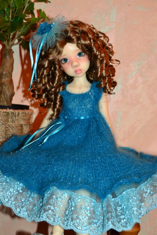 Платье + глазки = образ готов:) Larissa & Miki Kaye Wiggs