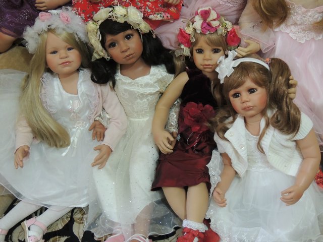 Вот и моя компания решила присоединиться к поздравлениям всех с Новогодними праздниками