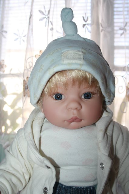 Девочка? Мальчик? Кукла Lee Middleton