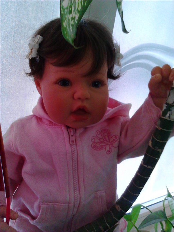 Наша любопытинка Катюшка lee Middleton у мамы на работе