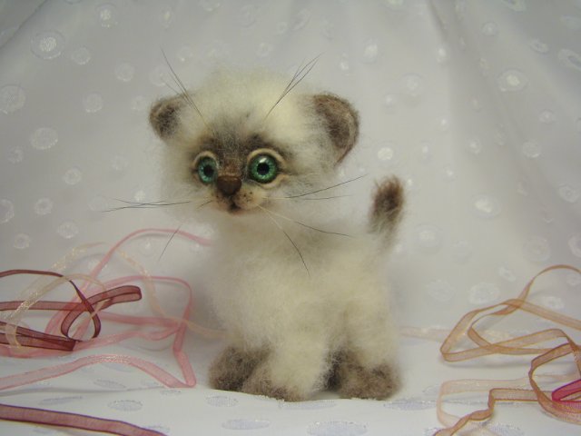 Запутанная история. Игрушка валянием из шерсти (фото 2)