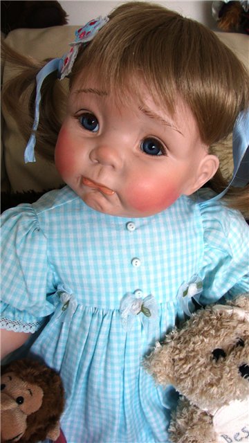 Фарфоровая помпушечка - куколка реплика "Winnie" от Cindy Marschner Rolfe (фото 10)