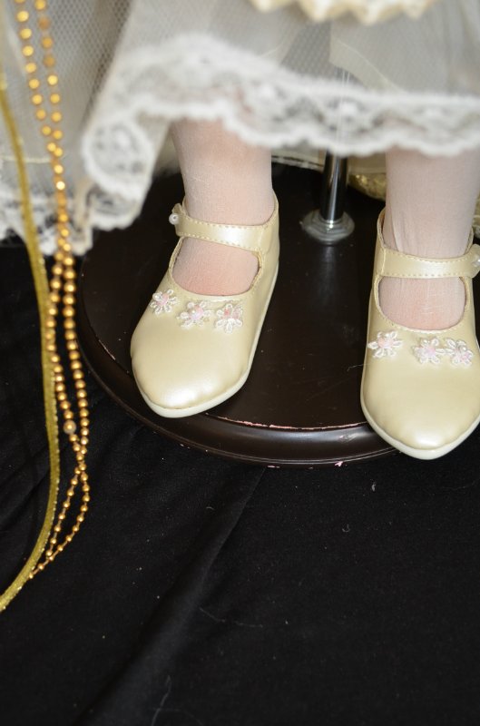 Очаровательная сказочная фарфоровая волшебница