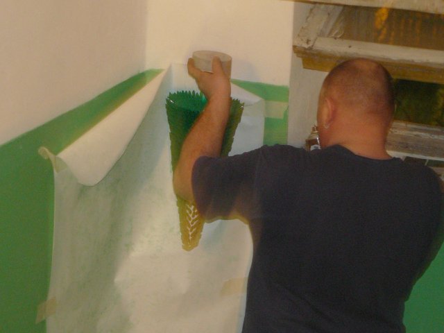 Мини-мастер-класс: делаем нарядную ёлку из... макарон (фото 7)