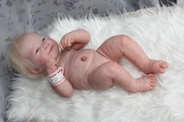 Реборн из Беренджер, нежность в пелёнках (фото 7)