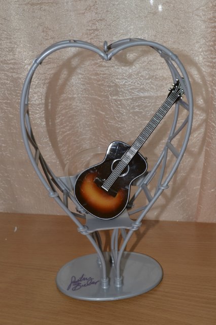 Приглашаю на концерт Джастина Бибера (шарнирная кукла Jastin Bieber) | Бэйбики Приглашаю на концерт Джастина Бибера (шарнирная кукла Jastin Bieber)