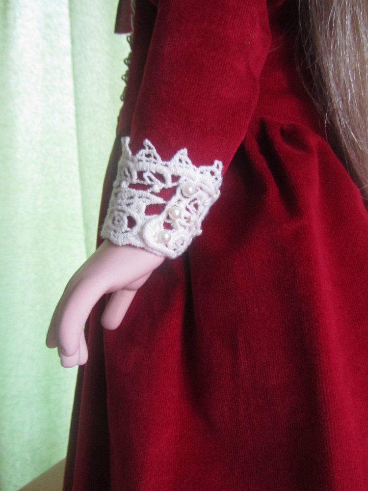 Фарфоровая кукла Ева - "реверанс позапрошлому веку"