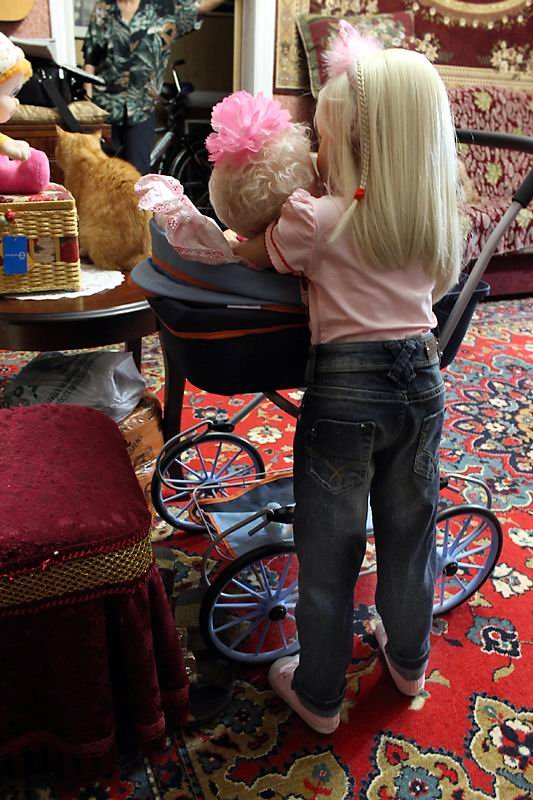 Сестрички - кукла реборн Криста и куколка Susan Lippl