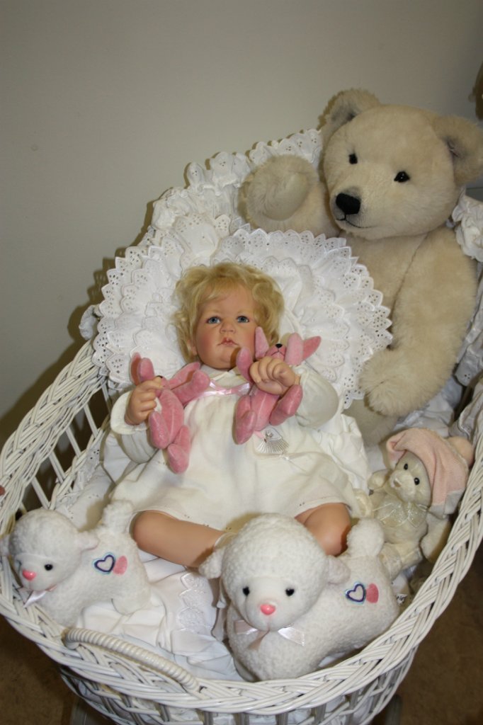 Летняя встреча коллекционеров в магазине Гюнзел, Голландия. Продолжение второй части. Куклы Hildegard Gunzel