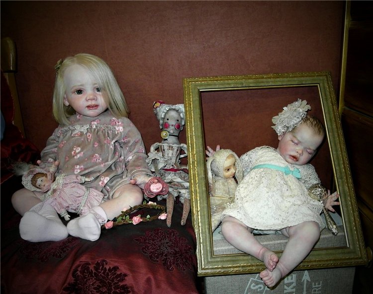 ДЕТАЛИ или Мой лозунг «Каждой кукле по игрушке»