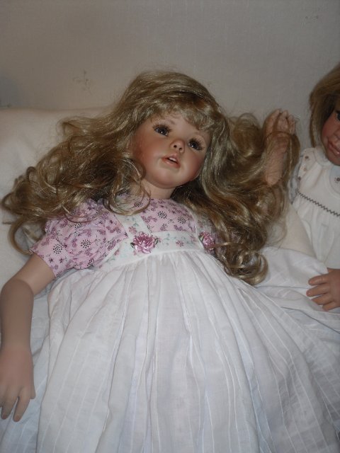 Дженифер. Коллекционная фарфоровая кукла