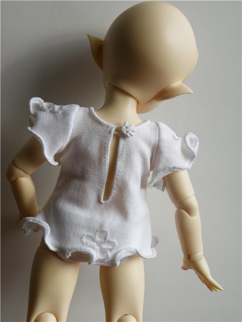 И нет нам покоя ни ночью ни днем, всё вяжем и шьём