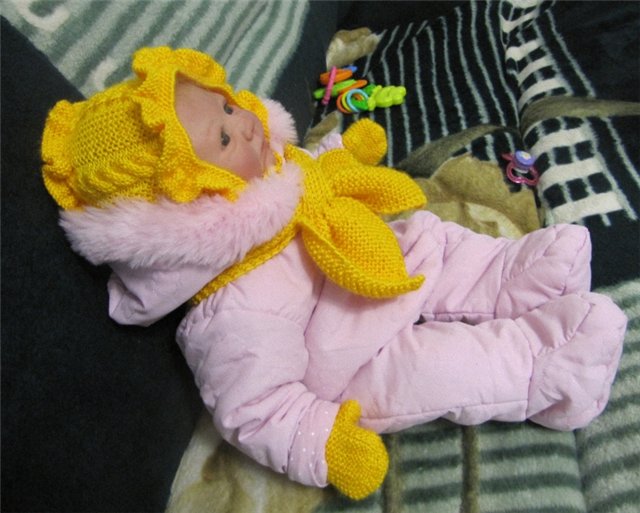 Маруся собирается на прогулку