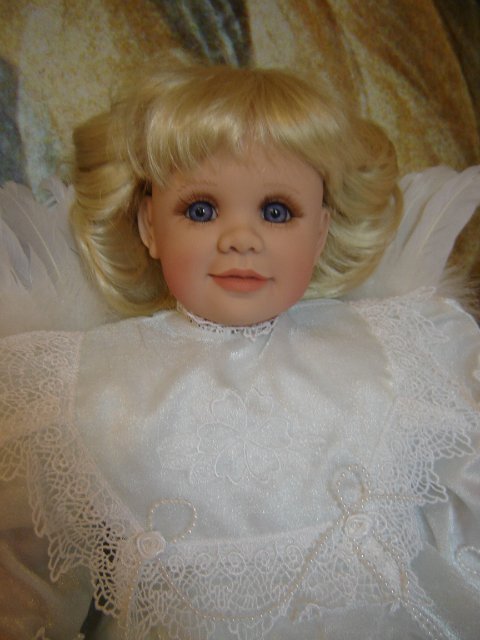 Ангел от Ллойда Миддлетона