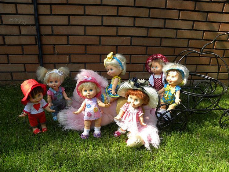 Девочки на прогулке — Куклы Galoob Baby Face (Фейсинки): винтаж 90 (фото 6)