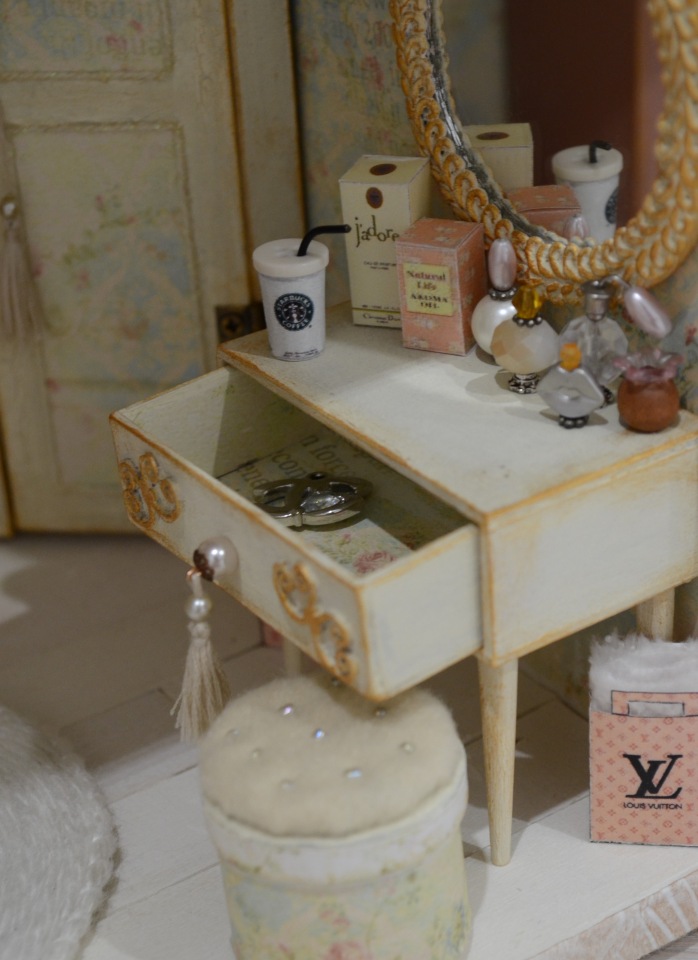 Девичья шкатулка-румбокс для кукол - Уютный чердачОК