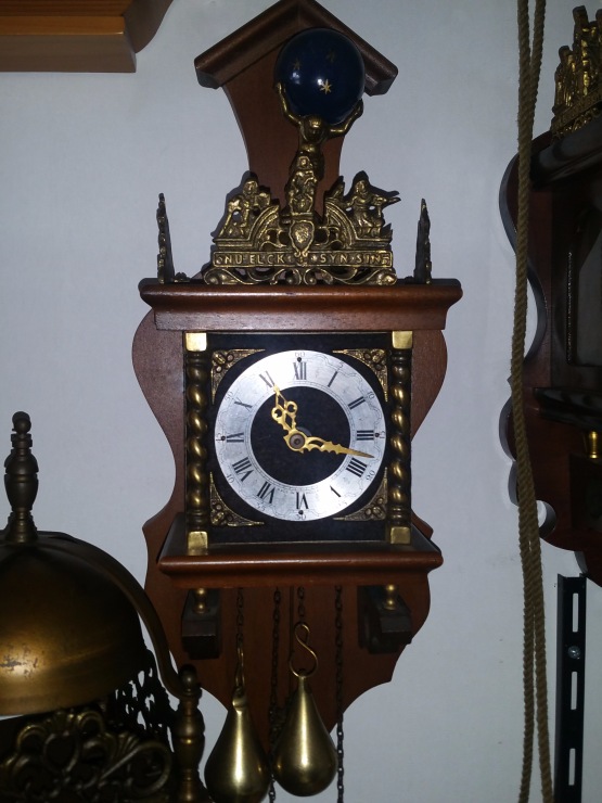 Старинные часы еще идут. Коллекция старинных часов - часть вторая