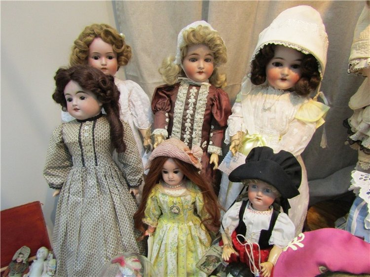 Антикварные куклы на Искусство куклы 2016. Фото