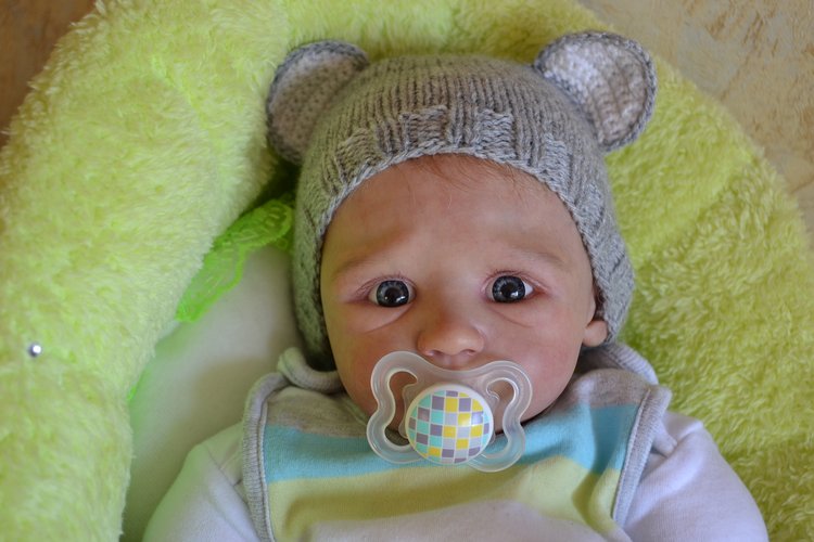 Малыш Moira с больным пальчиком (фото 6)