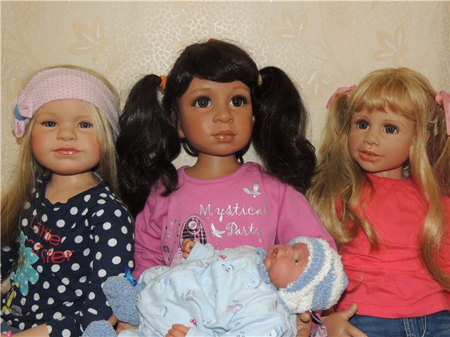 Две сестрички от Памелы Эрфф и их подружки (фото 2)