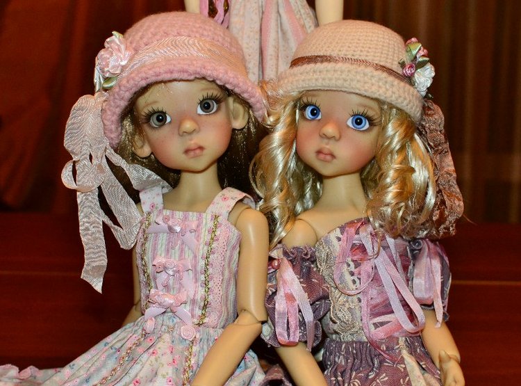 Платья для девчонок. Layla & Layla & Larissa Kaye Wiggs