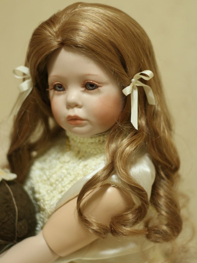 Девочка другой эпохи - милый ангел редчайшей красоты