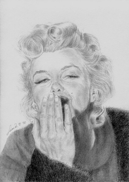 А ещё я немножечко рисую…