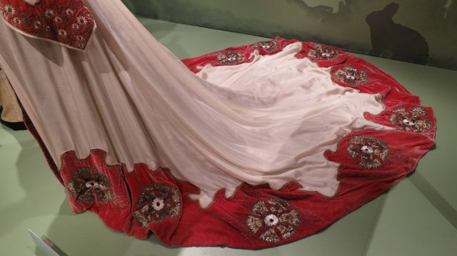 Как за неприметным фасадом может скрыватся просто удивительный Клондайк!!! Или "Это я удачно зашел!!!!!"