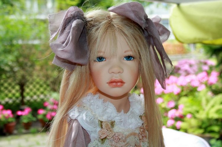 Марусина прогулка по саду. Коллекционная кукла от Zofia & Henry Zawieruszynski