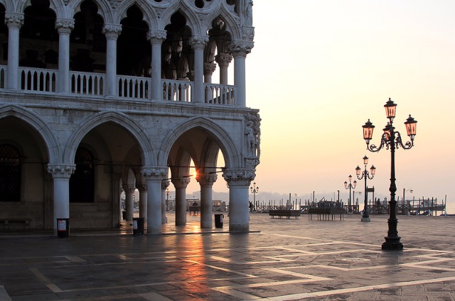 Приключения Минуш в Италии [Часть 2] Венеция -"Волшебный город на волнах, мечты высокой воплощенье"