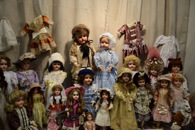 VII Московская международная выставка "Искусство Куклы". Портреты кукольной души или незримый диалог. Часть 2