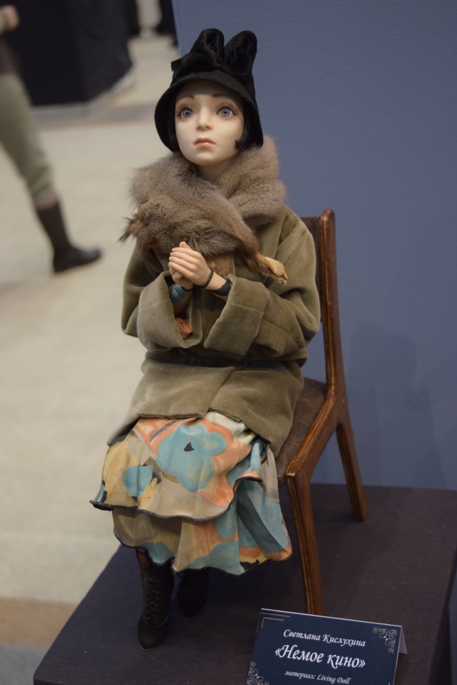 VII Московская международная выставка "Искусство Куклы". Портреты кукольной души или незримый диалог