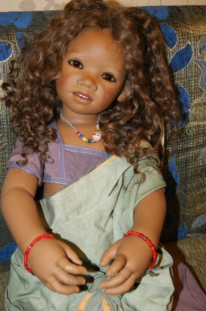 Ниа - африканская принцесса и ее подруги Ивочки сестрички и скромница Марджели