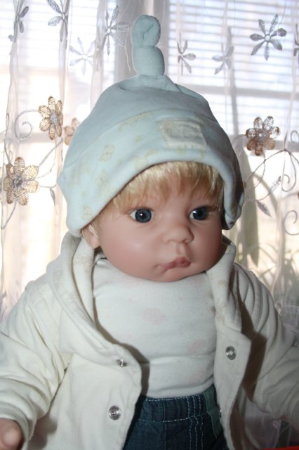 Девочка? Мальчик? Кукла Lee Middleton