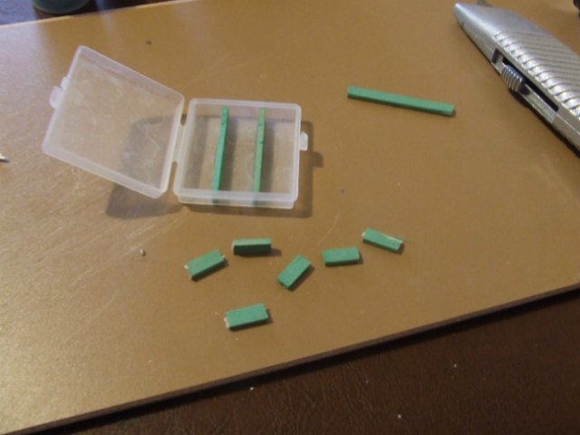 Мастер-класс "Создание принадлежностей для художника. Масштаб 1:12"