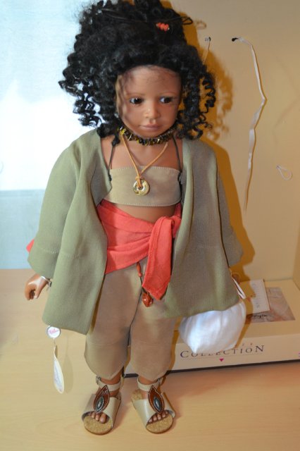 И снова она - коллекционная кукла Беттины Фергенспан (Bettina Fergenspan) для Zapf - Bindhi