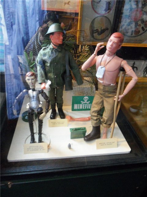 Лондонский Музей игрушек Поллока. Pollock's Toy Museum