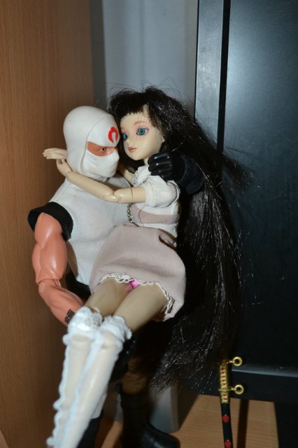 Драма, разыгравшаяся на моем столе. Вия - девушка J-doll от Jun Planning и Киншин (Сердце меча) от Hasbro | Бэйбики Драма, разыгравшаяся на моем столе. Вия - девушка J-doll от Jun Planning и Киншин (Сердце меча) от Hasbro