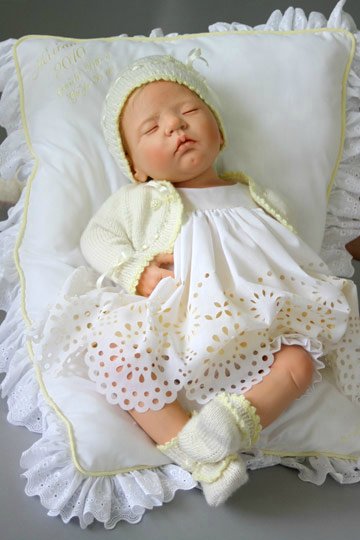 Hildegard Gunzel 2010 Resin Dolls - baby Miriam нежная булочка - сплюшечка (фото 5)