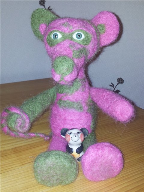 То ли мышка, то ли мишка. Валяние из шерсти (фото 4)