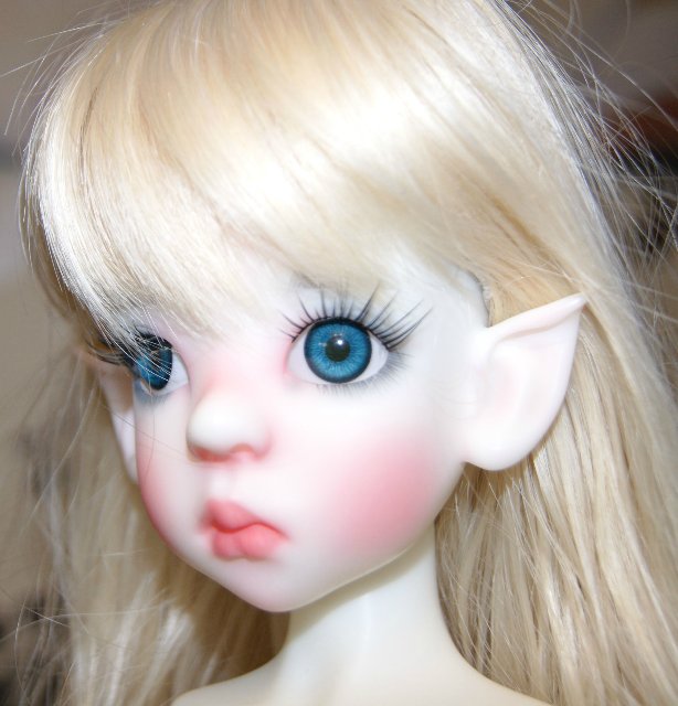 Карамель и сливки - две Лайлочки White Elf and Human Tan Kaye Wigs